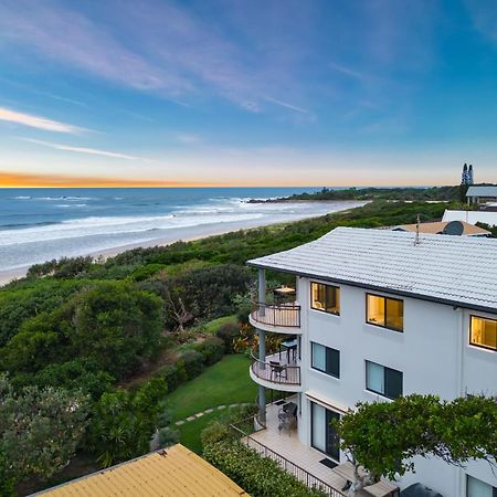 Shoreline 9 Penthouse With Ocean Views Hastings Point Bagian luar foto