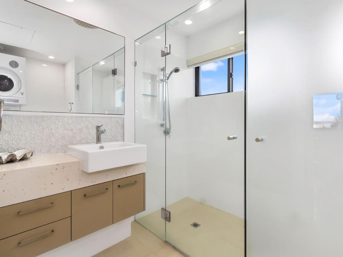 Shoreline 9 Penthouse With Ocean Views Hastings Point Bagian luar foto